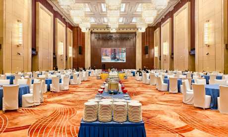 I carrelli elevatori intelligenti Zowell hanno fatto il loro debutto alla 